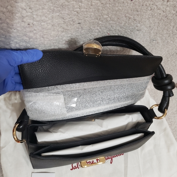 FERRAGAMO Glam Shoulder Bag - Picture 5 of 16